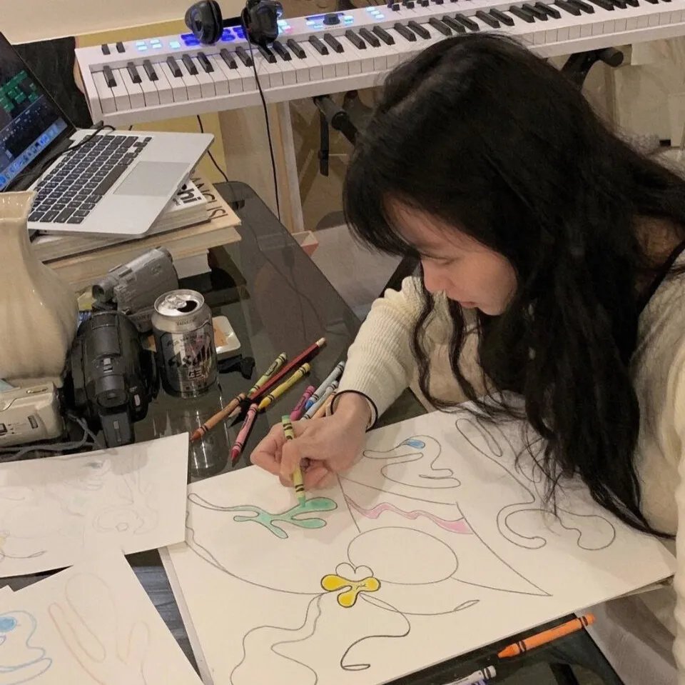 穿越五年后我给死对头生了个娃